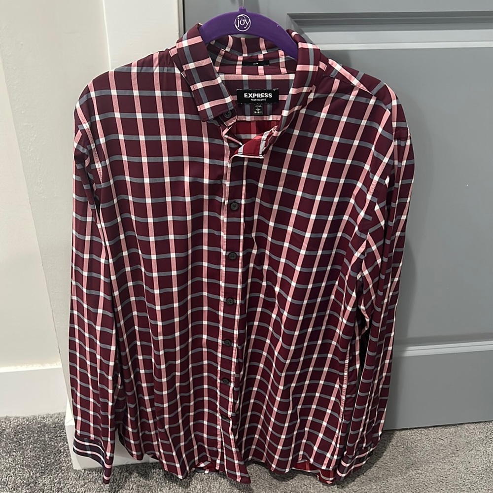 Men’s Express Button-Down Shirt